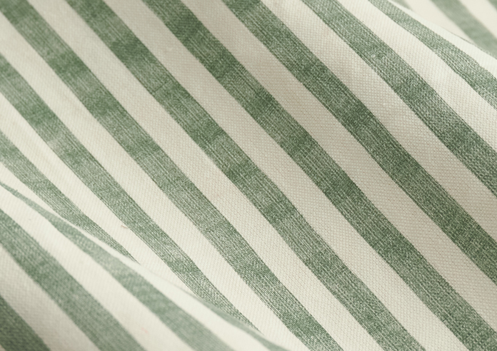 Hebden Eyelet, Forest Green - Ready Made Curtains - Image 4